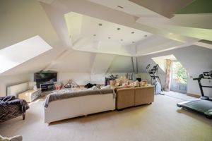 Entertainment suite and Gym- click for photo gallery